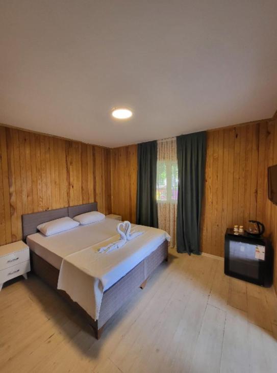 Cicek Evler Tatil Koeyue Hotell Armutlu Eksteriør bilde